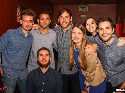 luz de gas barcelona vestimenta